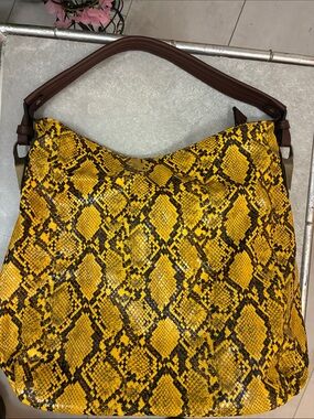 Yellow & Brown Snake-Print Women’s Feed Bag
